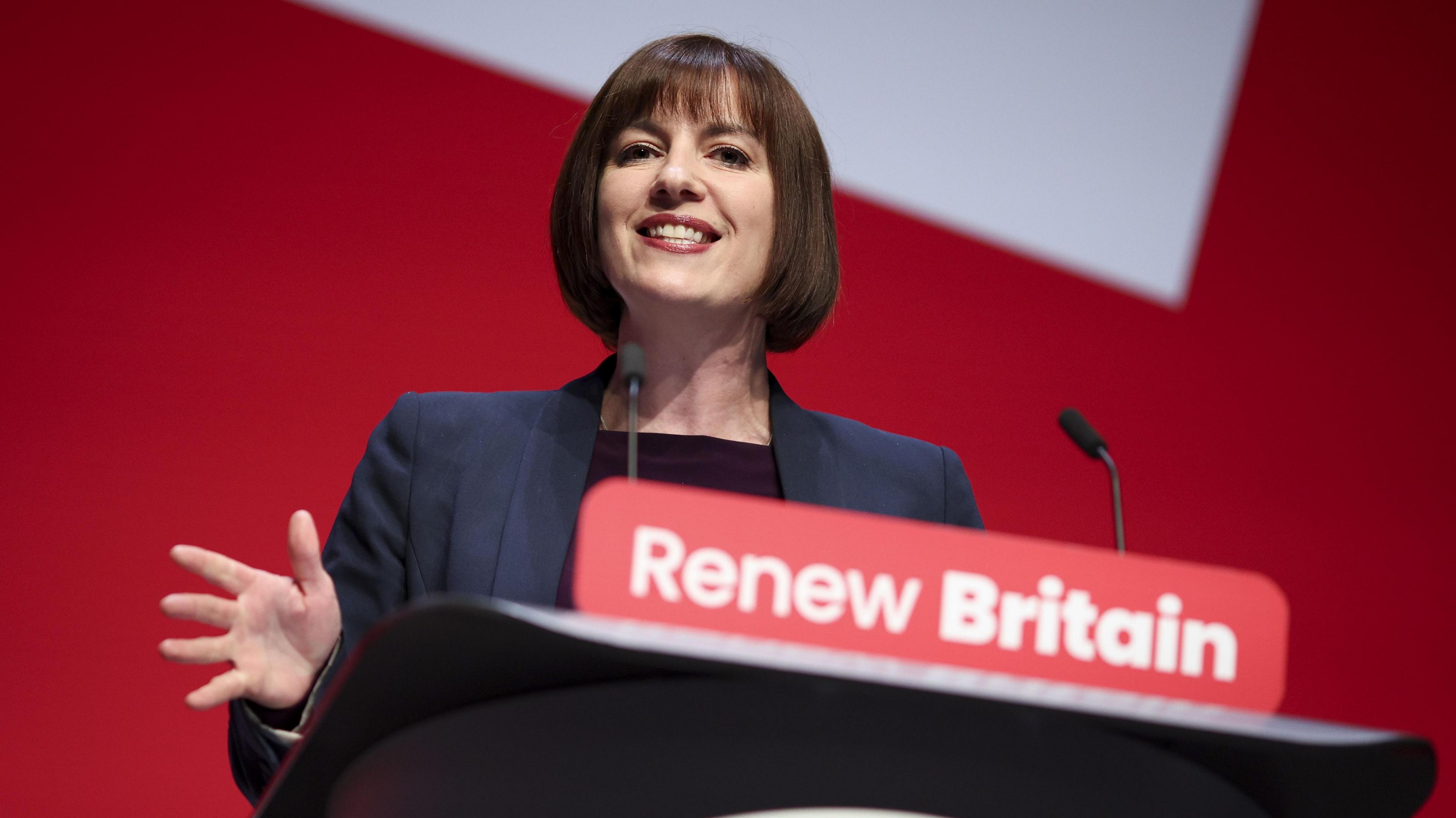 England Reintroduces Maintenance Grants for Low-Income Students by 2029