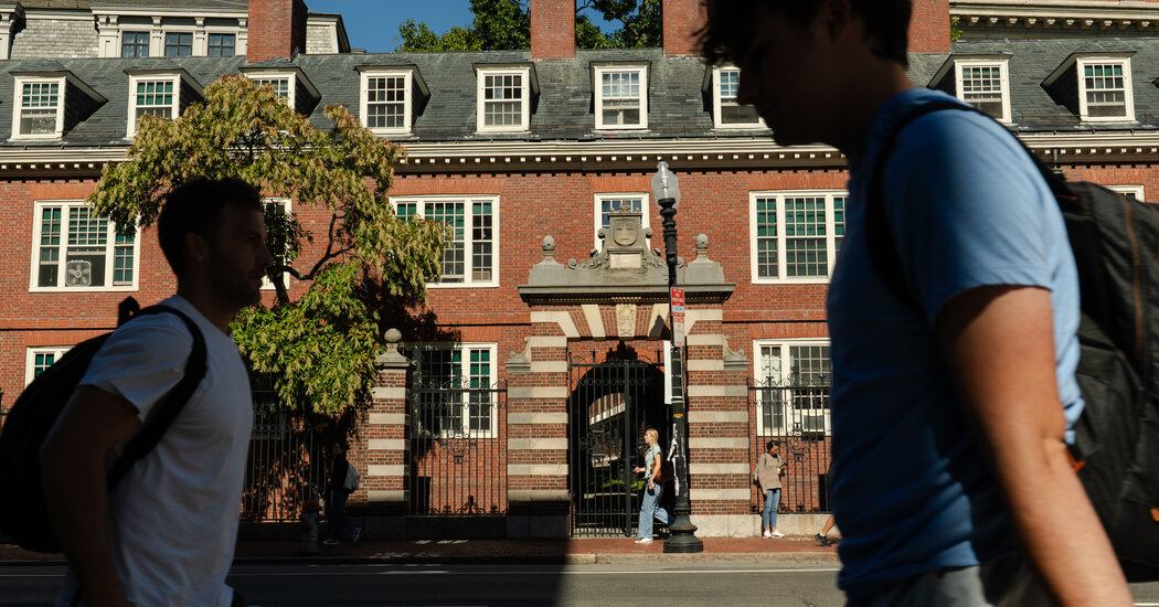 Harvard Report Reveals Students Skipping Class and Still Earning High Grades