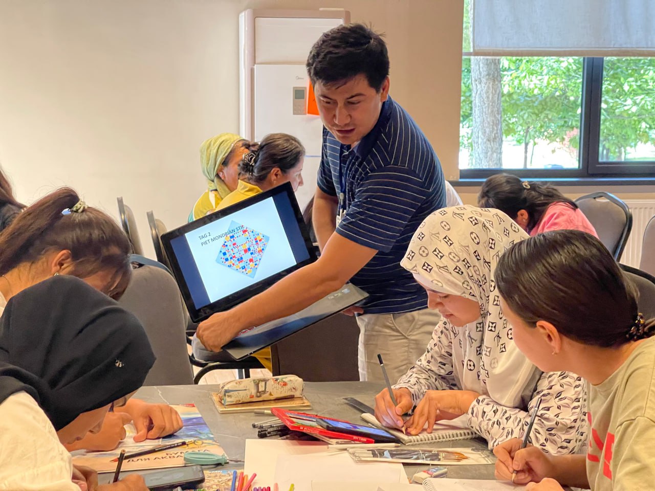 Uzbekistan Moves to Phase In Qualification-Based Employment System