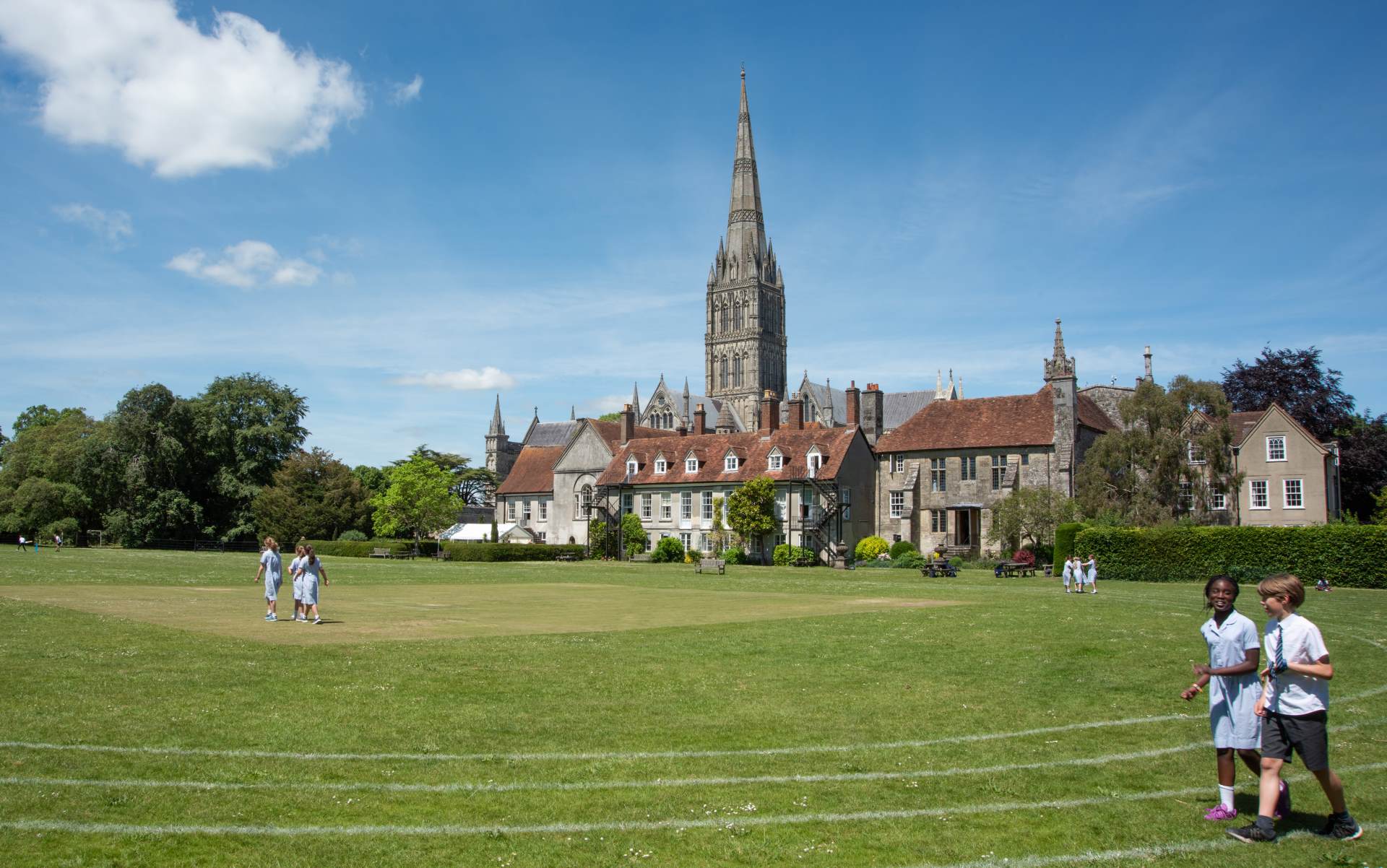School to end 900-year boarding tradition