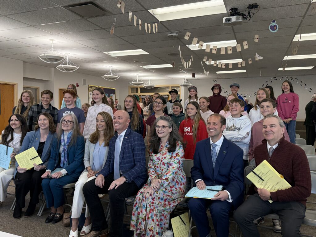 Utah cracks down on phones and social media to rebuild student literacy